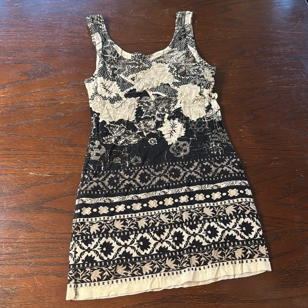 Fuzzi black and light grey white adorable mesh tank